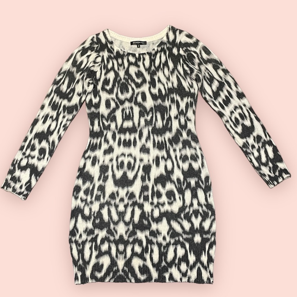 BNWOT Dynamite Sweater Dress